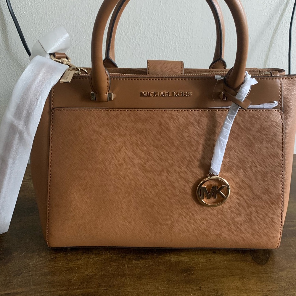 Michael kors purse